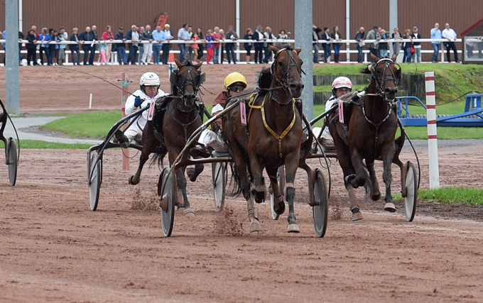 Roi du Lupin med Anthony Barrier vandt sikkert Foto Gerard Forni.