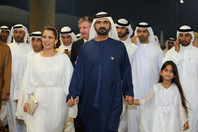 Dubais hersker, Sheikh Mohhamed - her ledsaget af Princess Haya, måtte vente til 9. løb,  Dubai World Cup for at have en vinder. Foto DWC