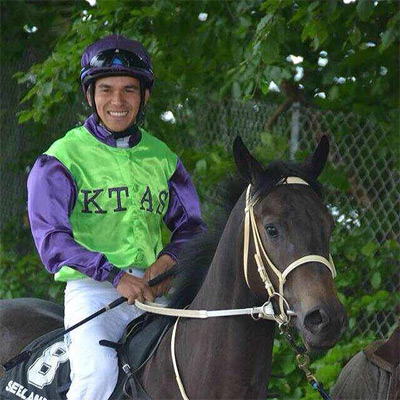 Stald KTAS's Miss Phone Girl, der lรธrdag eftermiddag vandt 118.500 kr.