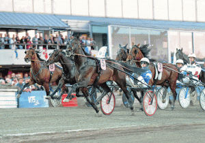 Poochai med Erik Adielsson er smuttet indvendigt for 3 Boys Going In og vinder Kunga-Pokalen. Kanal75