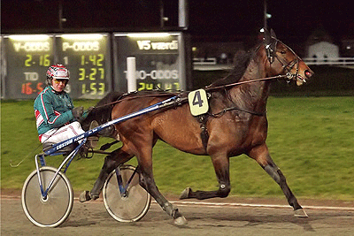 Timon HJ skifter fra Svend Dyhrberg til Flemming Jensen